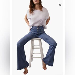 We the Free Jayde Flare Jeans Size 29 BNWT